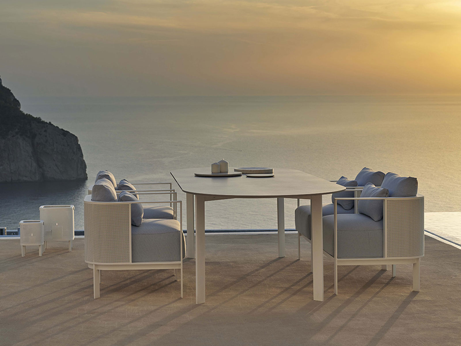 GandiaBlasco Solanas Table
