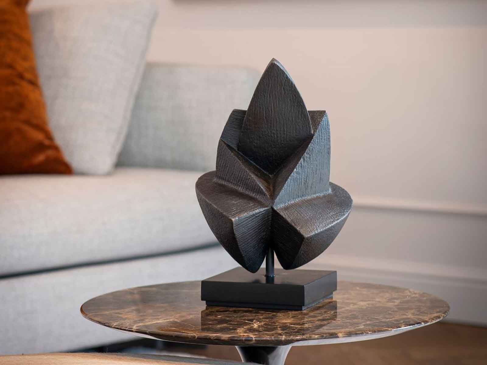 Gardeco Musing Ss Bronze Sculpture
