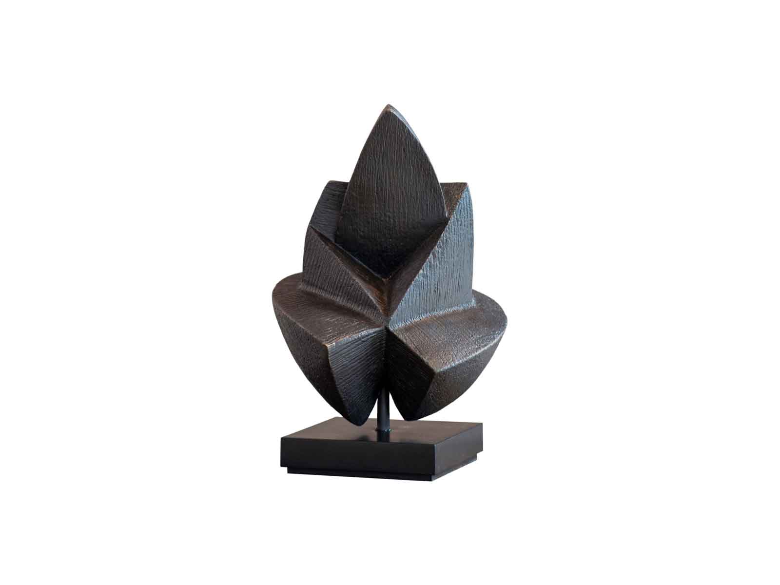 Gardeco Musing Ss Bronze Sculpture