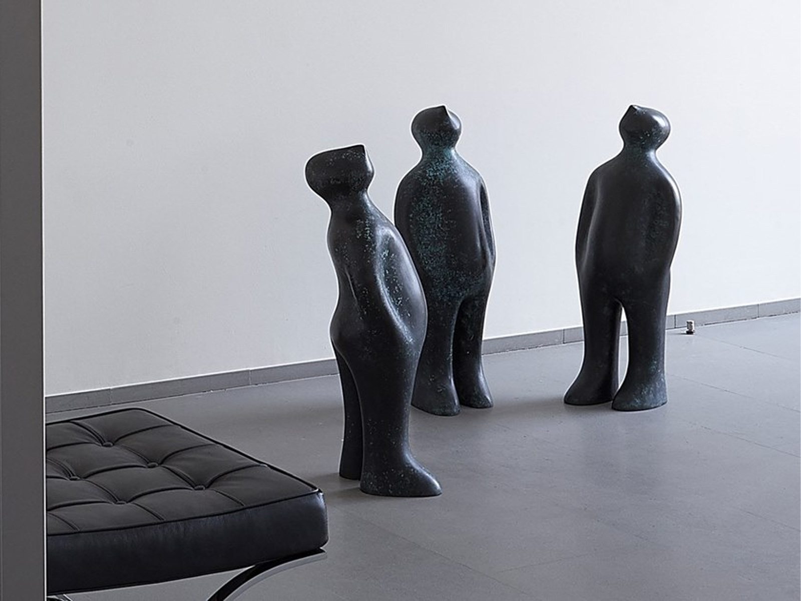 Gardeco The Visitor Bronze