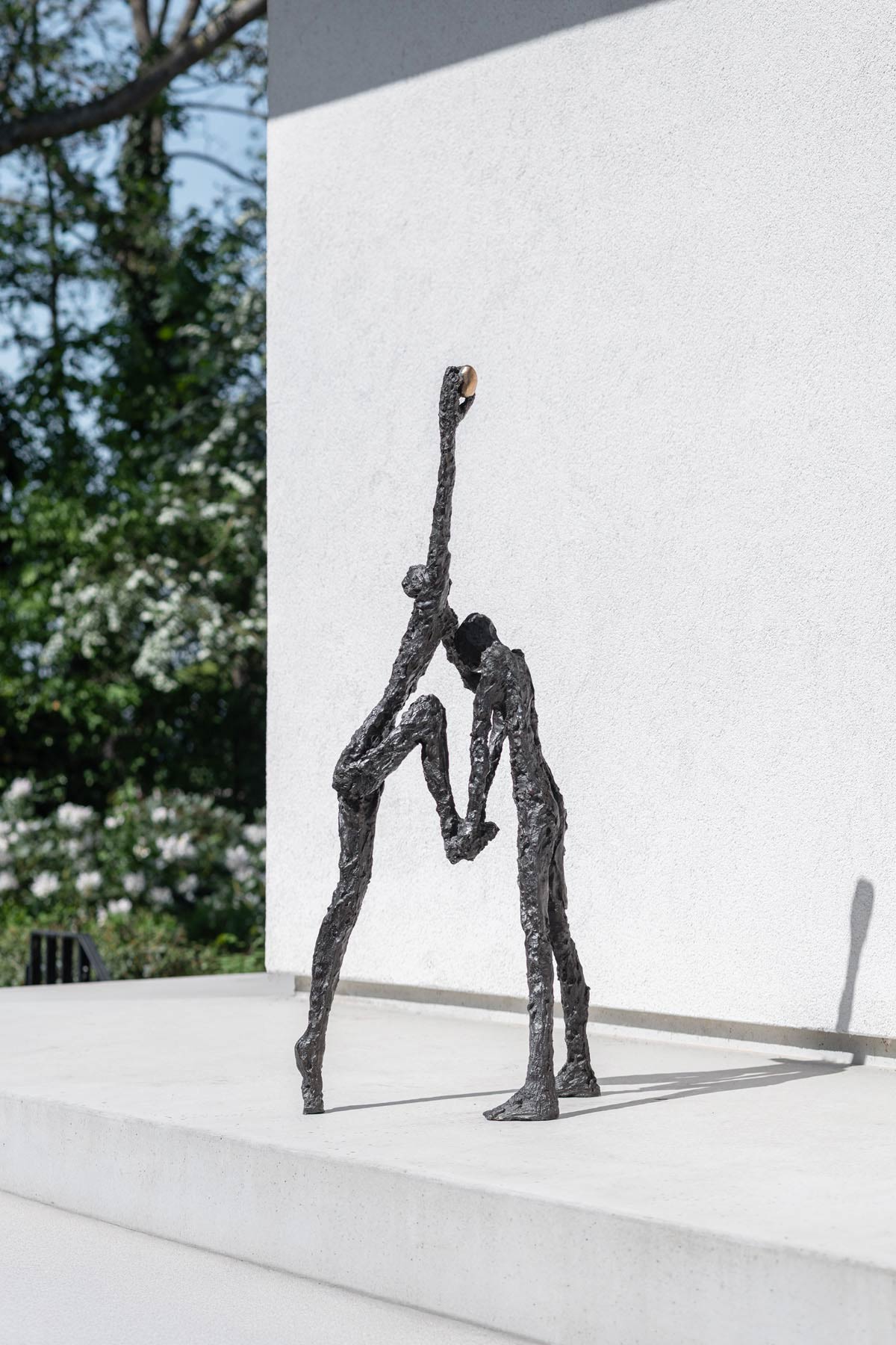 Gardeco To Find Sculpture