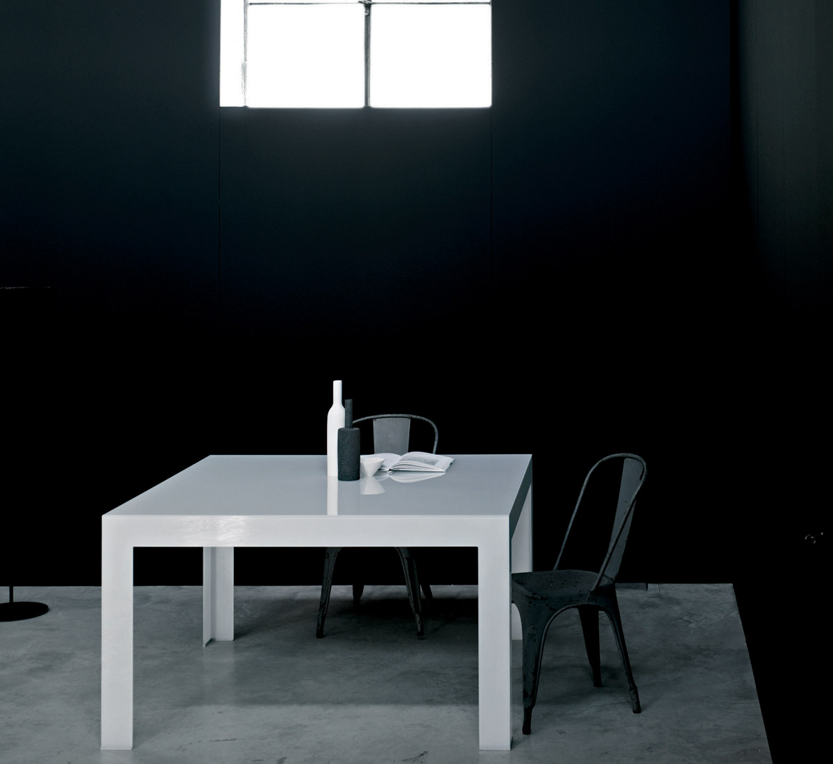 Glas Italia Atlantis Table