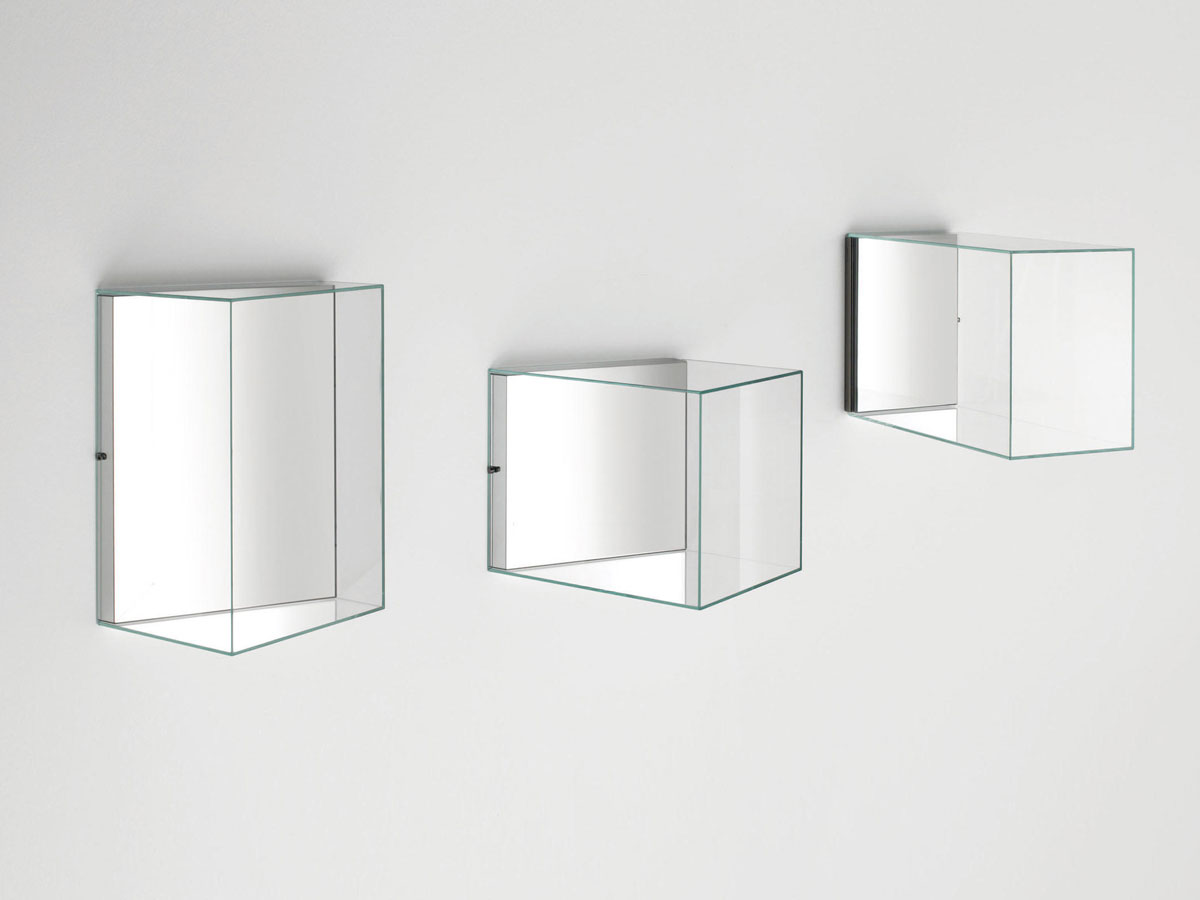 Glas Italia Heigh Ho Hanging Display Case With Lock