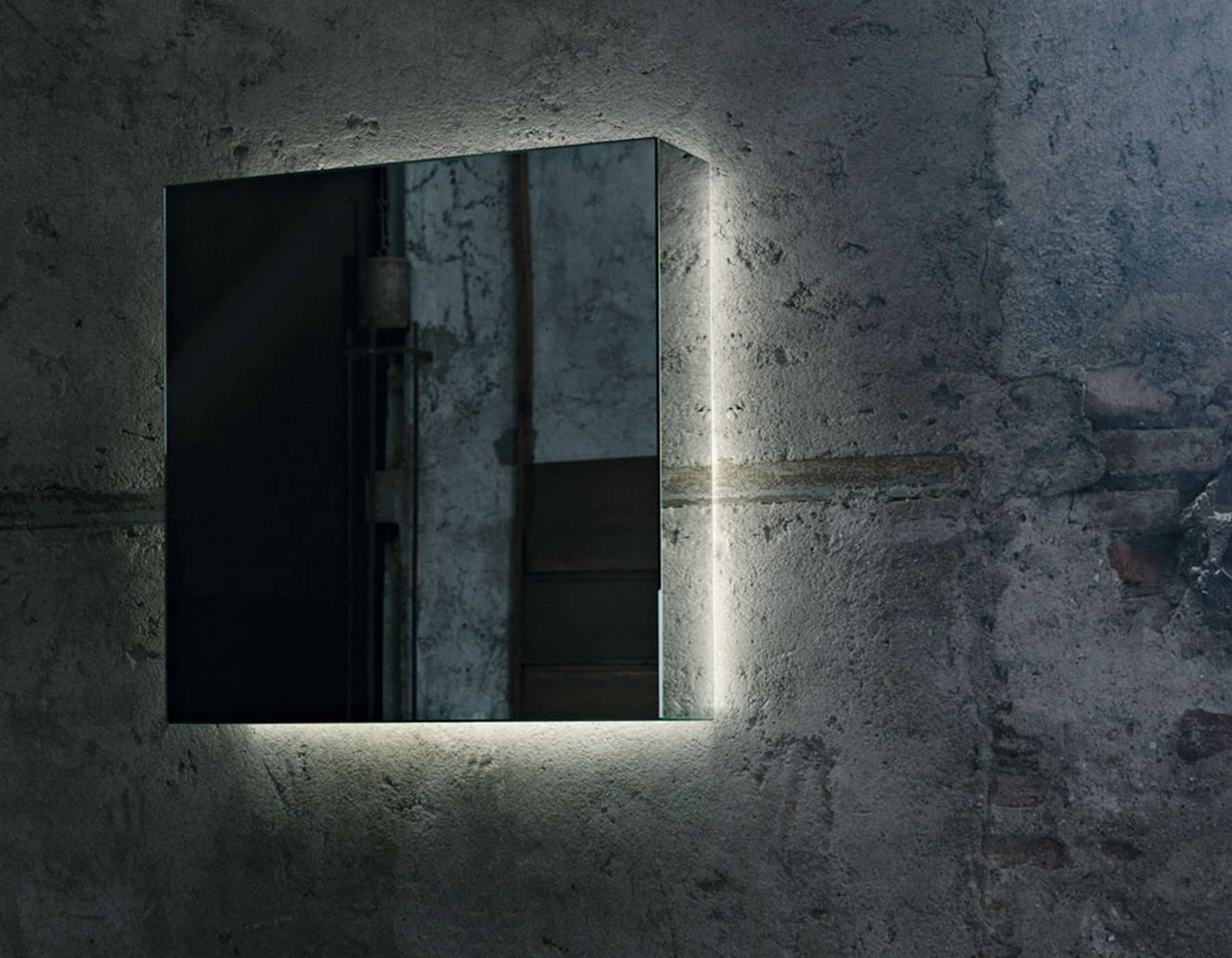 Glas Italia I Massi Mirror