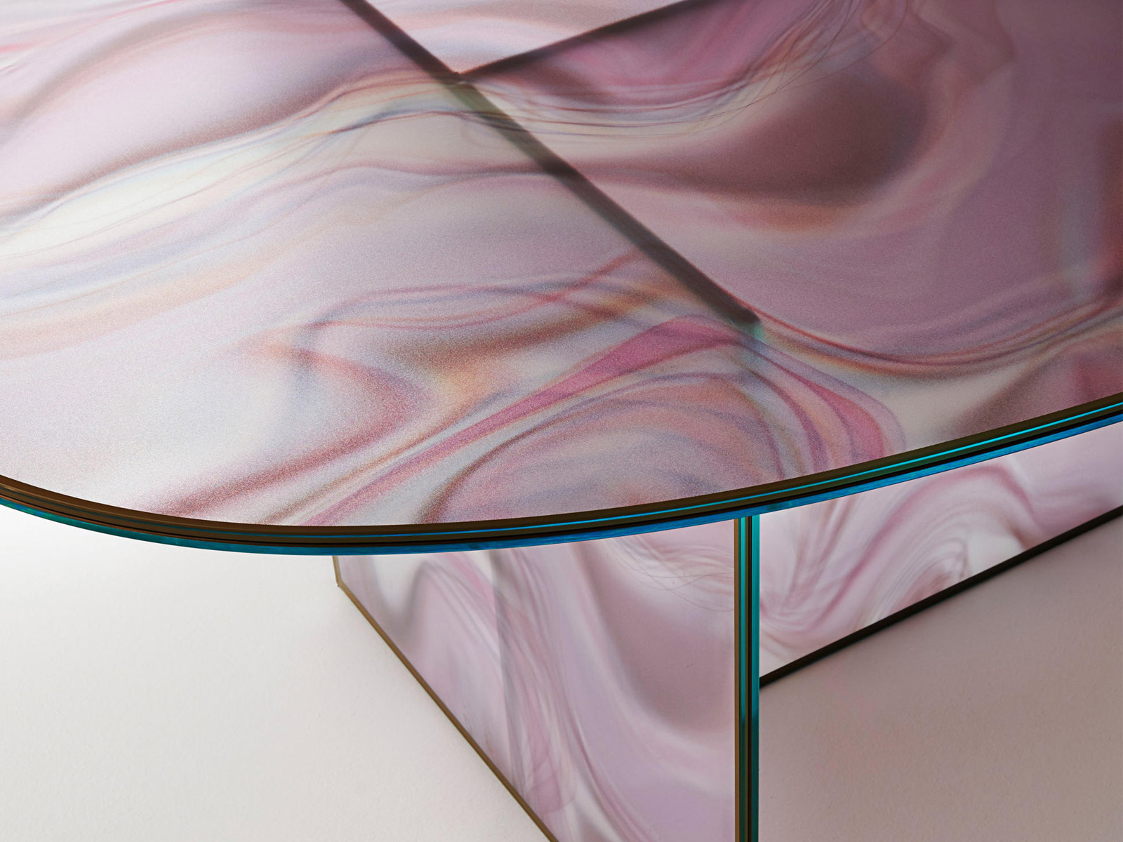 Glas Italia Liquefy Table