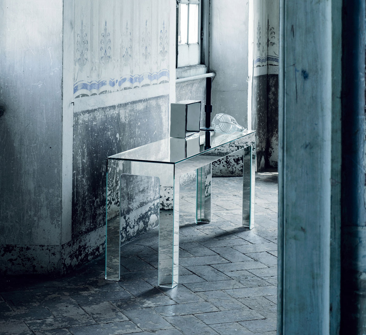 Glas Italia Mirror Console