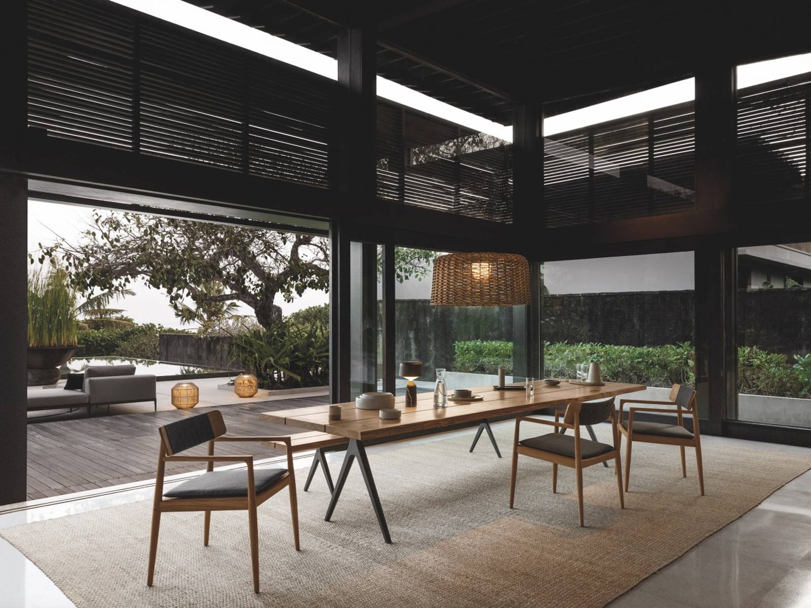 Gloster Ambient Mesh Large Outdoor Suspension Lamp