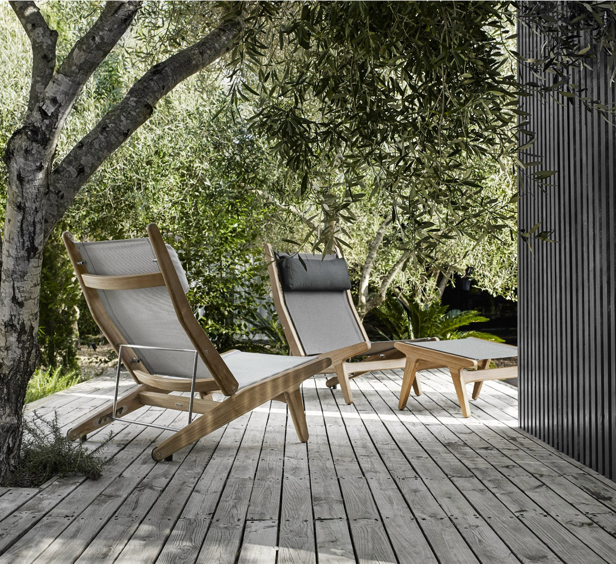 Gloster Bay Reclining Chair
