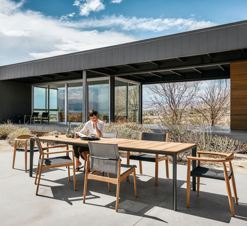 Gloster Carver Table