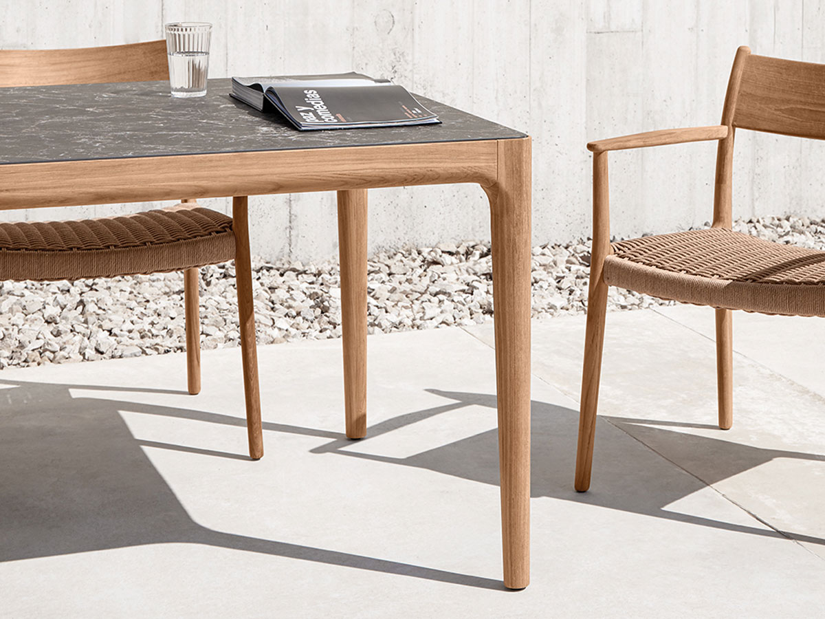 Gloster Lima Table Ceramic