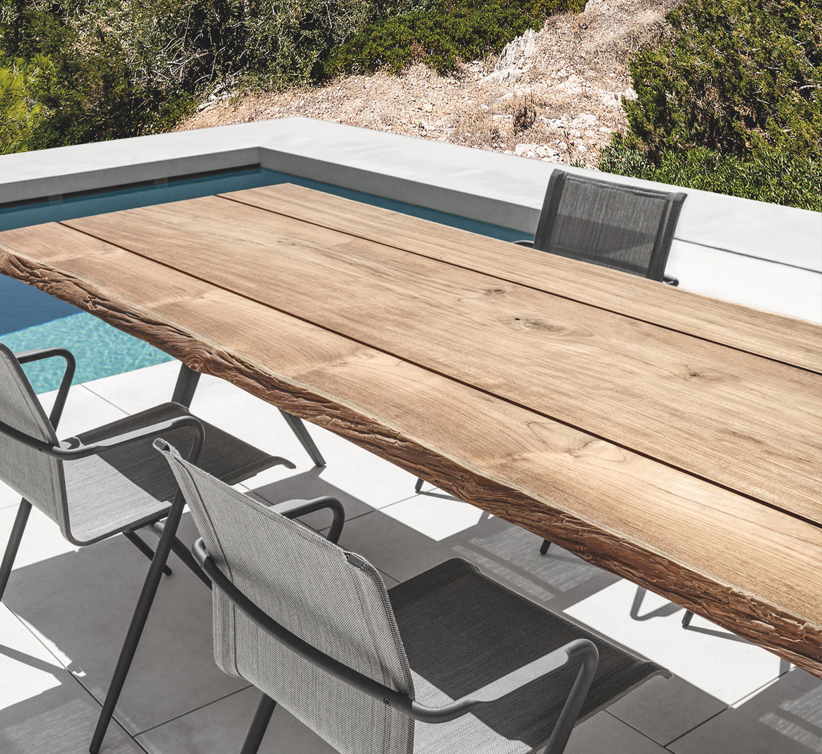 Gloster Split Raw Table Le