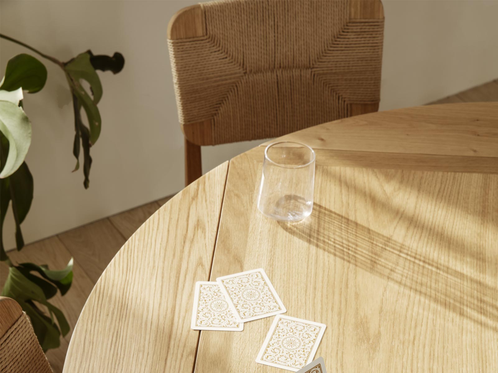 Gubi B Table