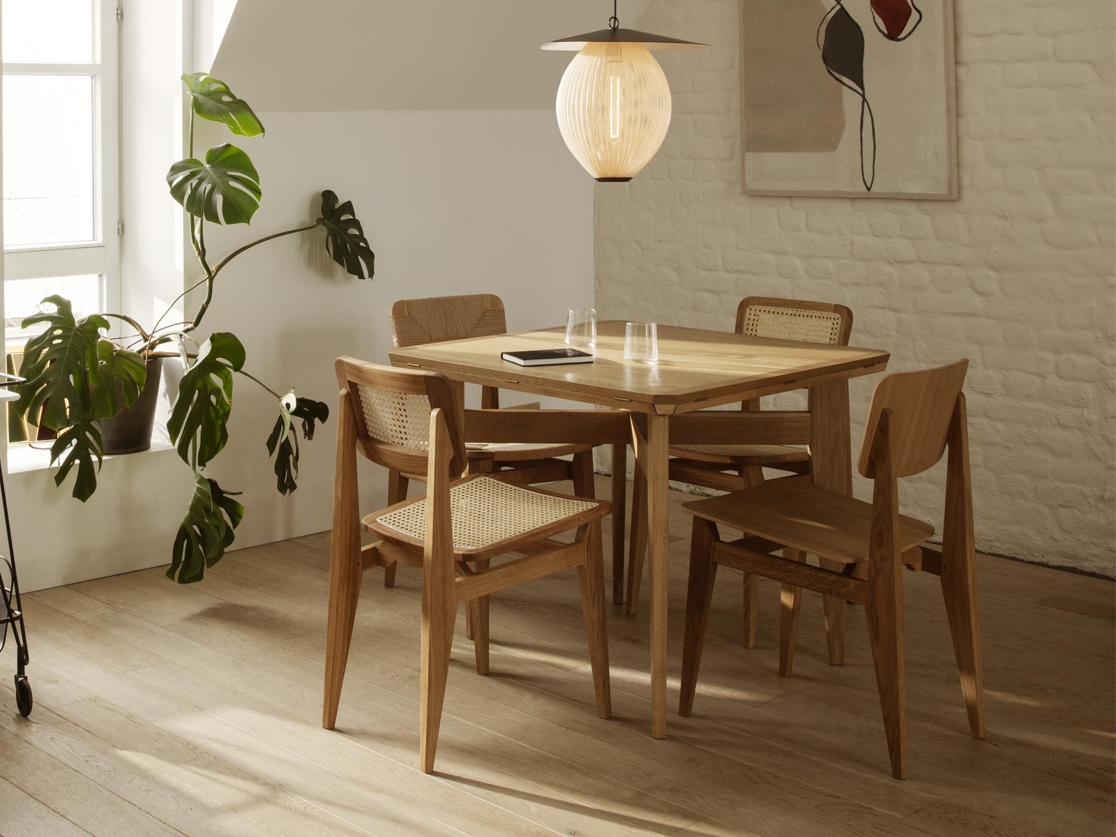 Gubi B Table