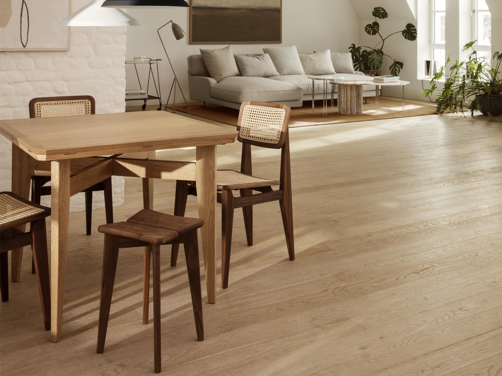 Gubi B Table