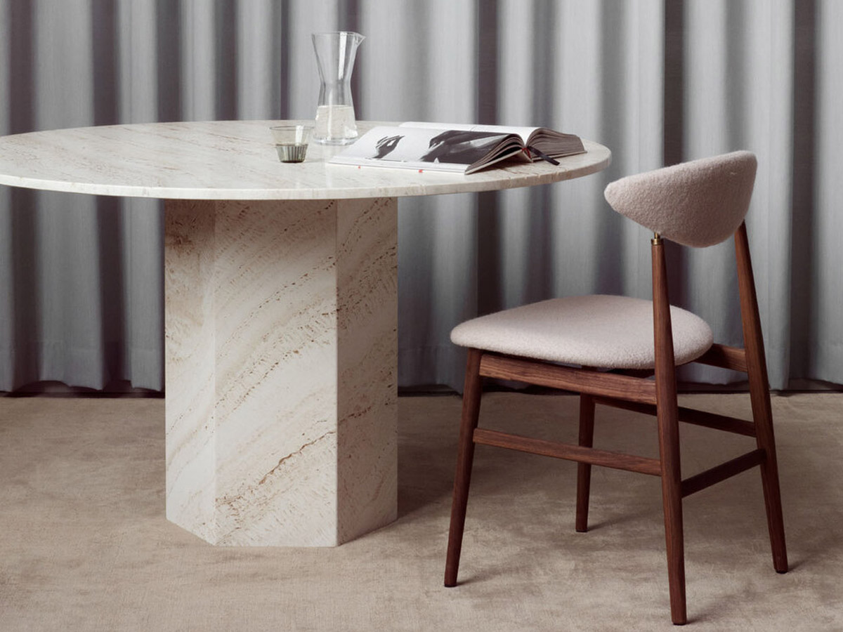 Gubi Epic Table