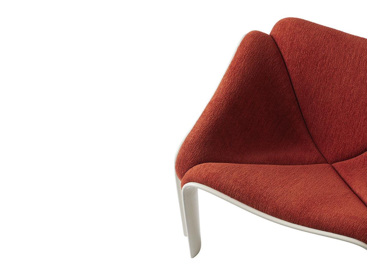 Gubi F300 Lounge Chair