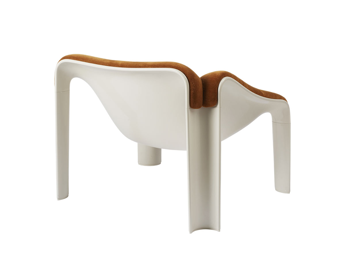 Gubi F300 Lounge Chair