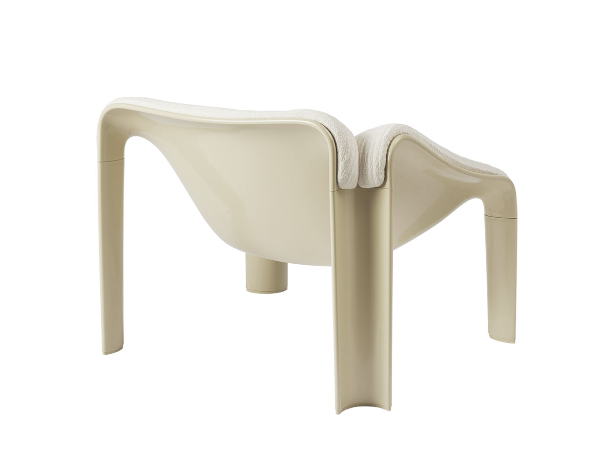 Gubi F300 Lounge Chair