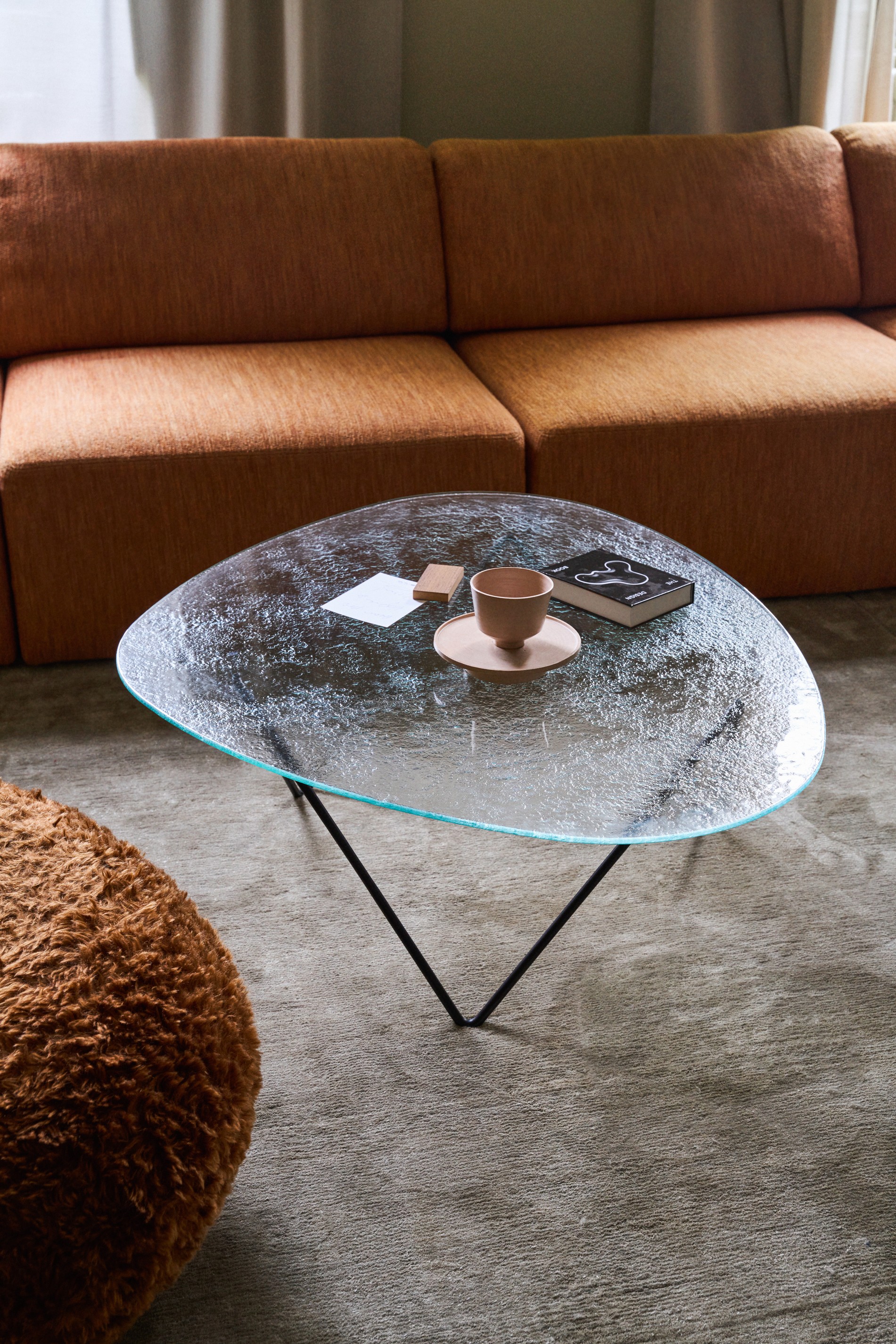 Gubi Pedrera Coffee Table Structured Glass