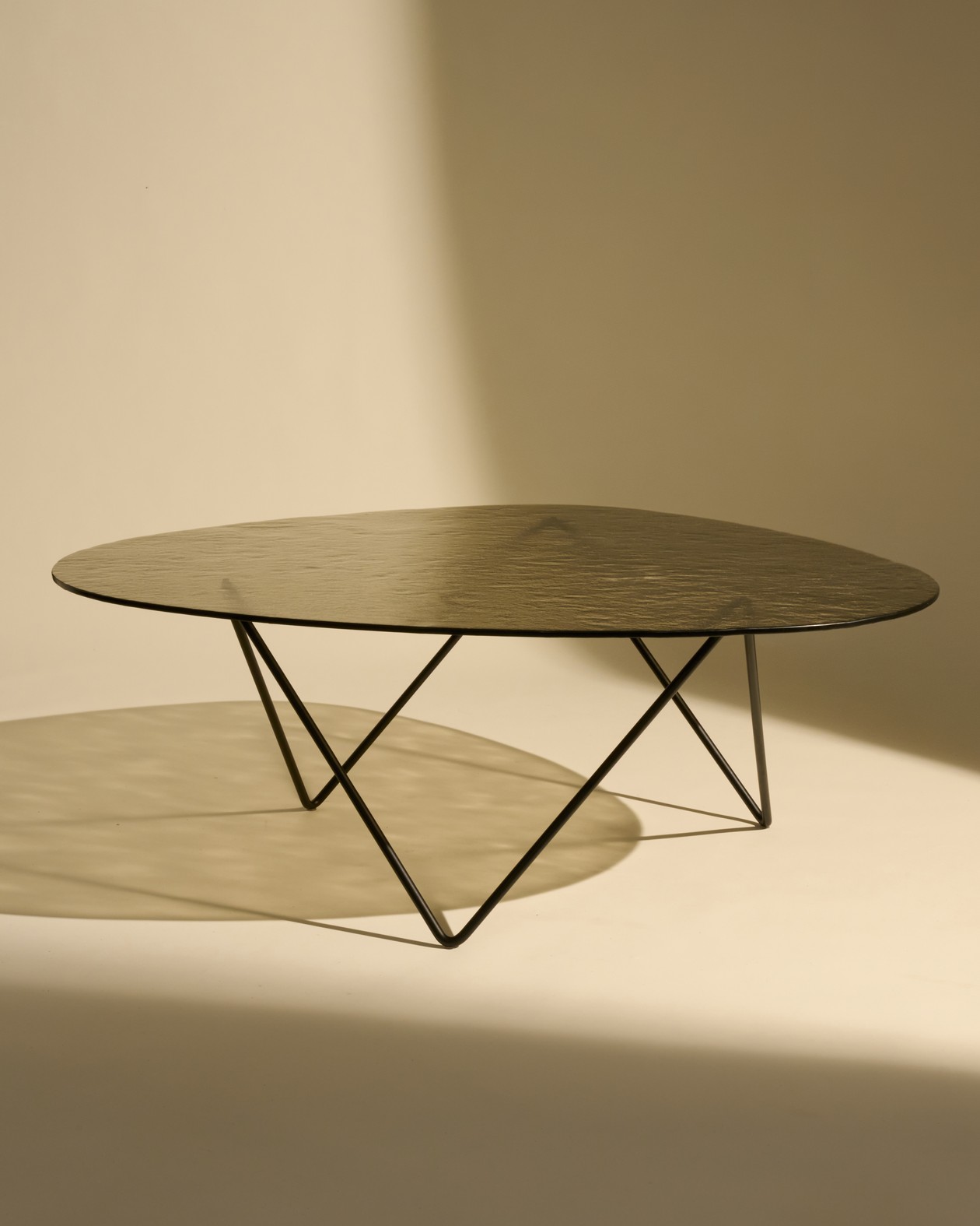 Gubi Pedrera Coffee Table Structured Glass
