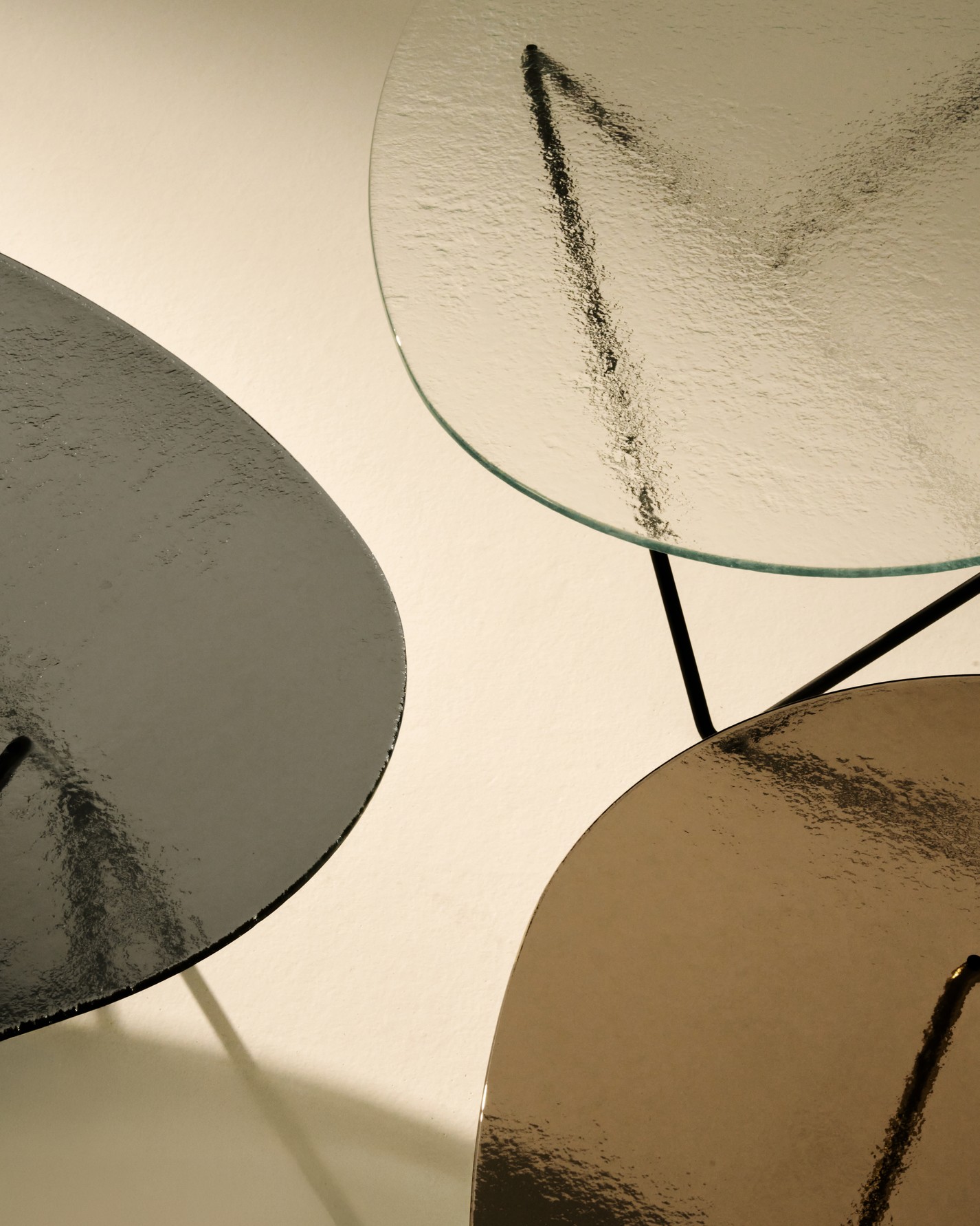 Gubi Pedrera Coffee Table Structured Glass