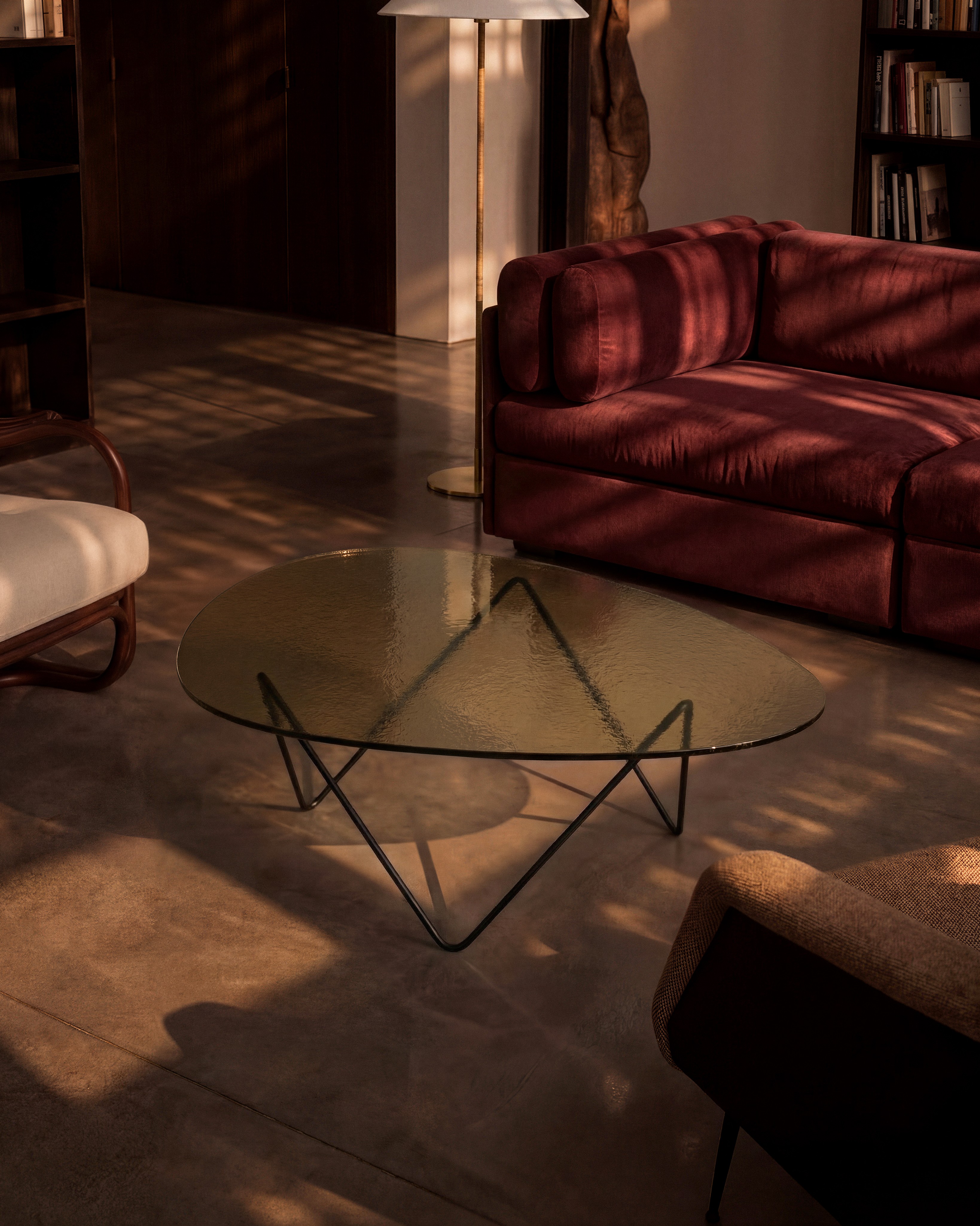 Gubi Pedrera Coffee Table Structured Glass