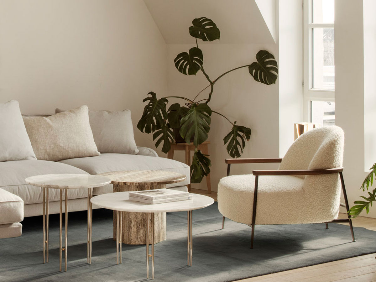 Gubi Sejour Lounge Chair With Armrest