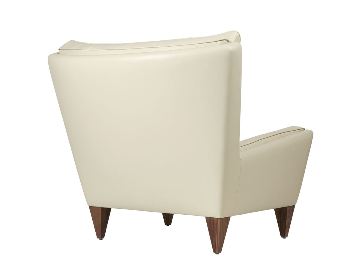 Gubi V11 Lounge Chair
