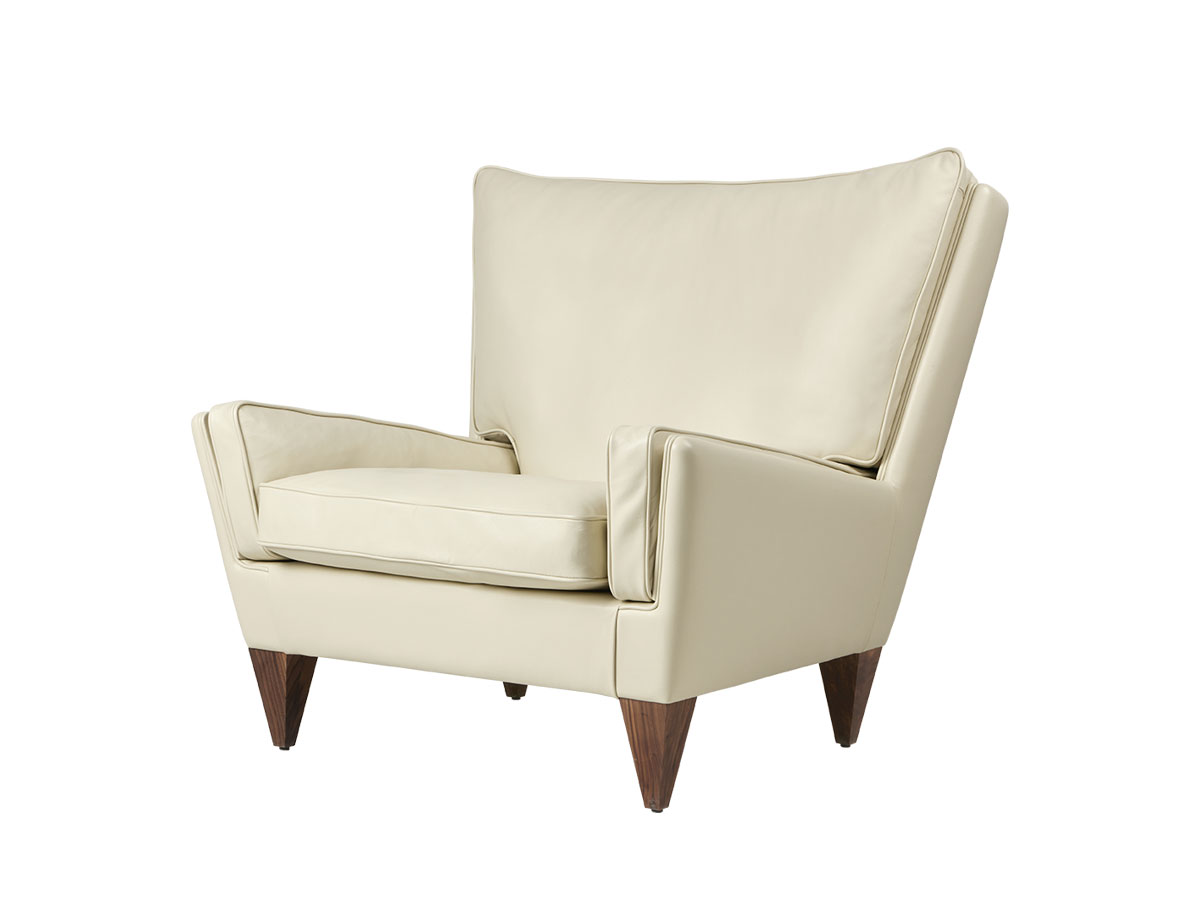 Gubi V11 Lounge Chair