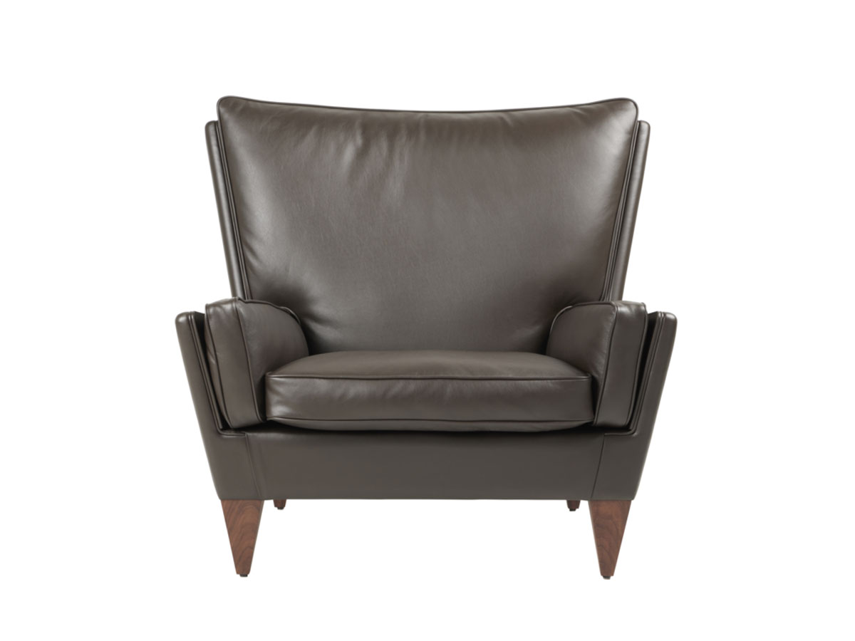 Gubi V11 Lounge Chair