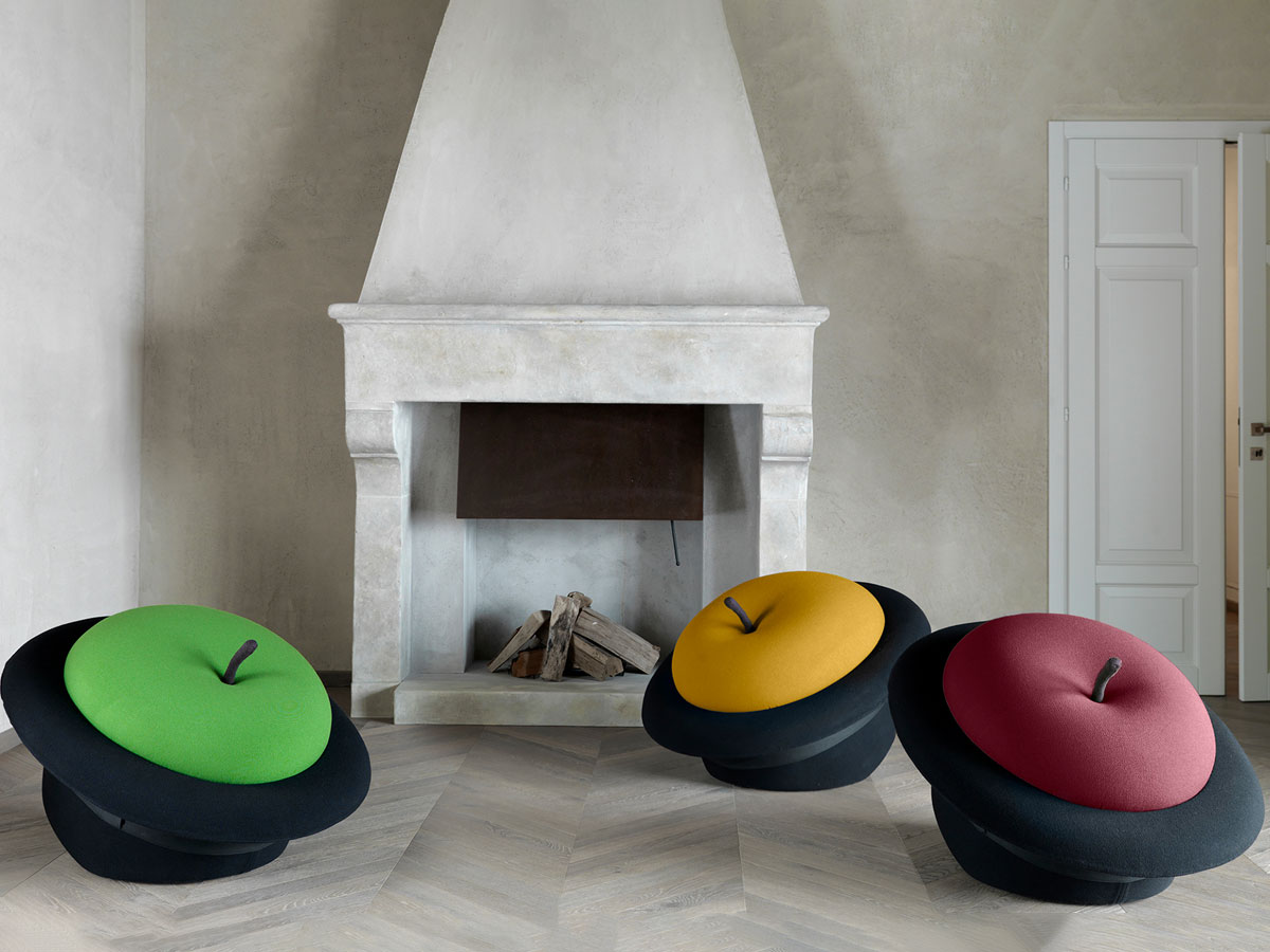 Gufram Magritta Pouf