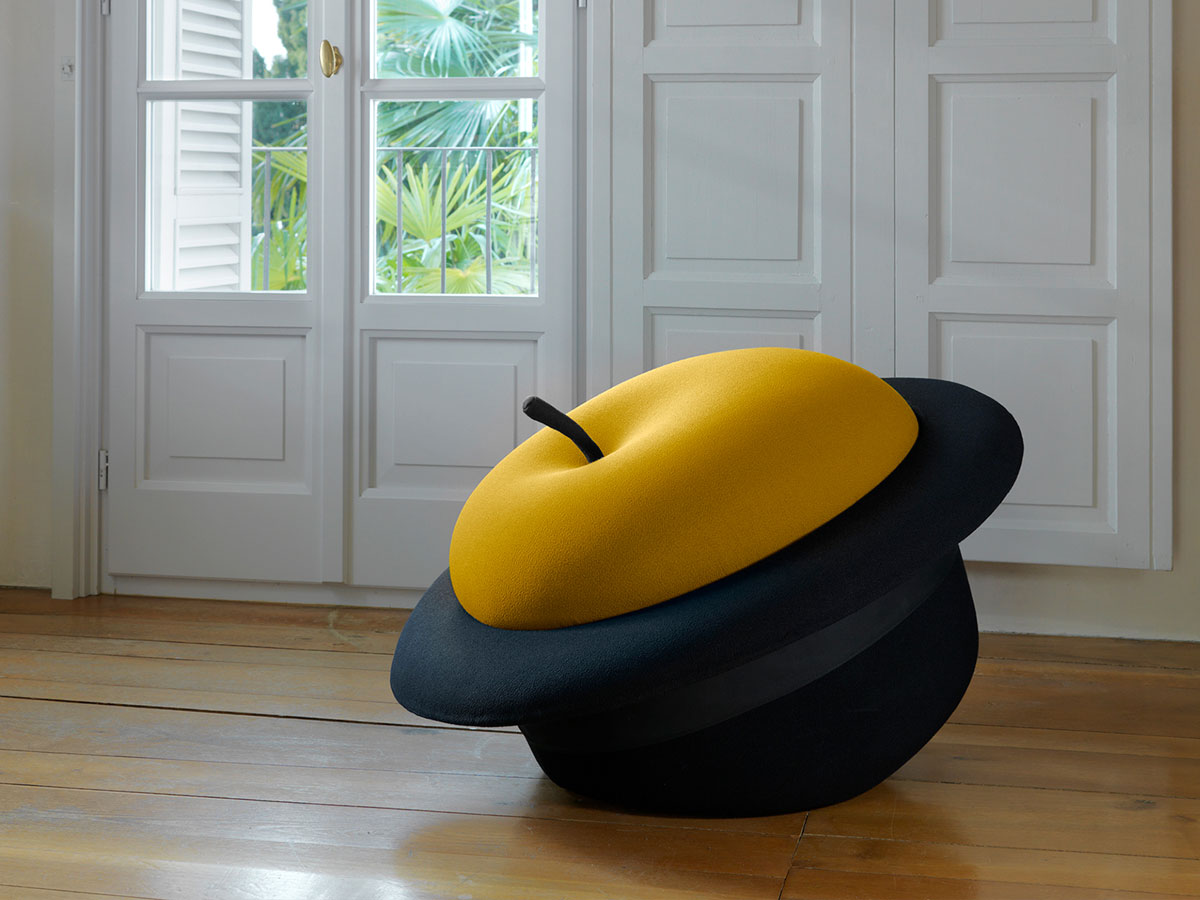 Gufram Magritta Pouf