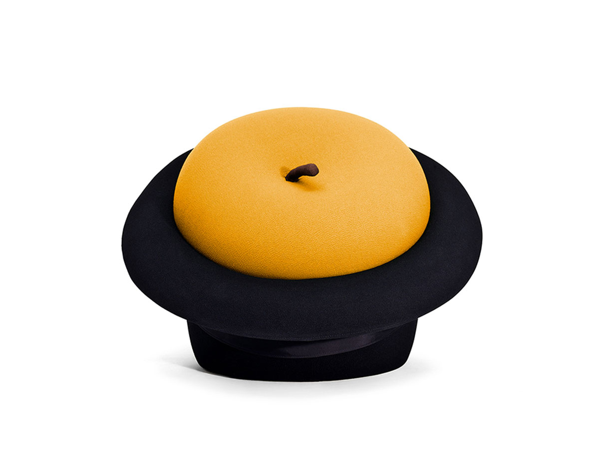 Gufram Magritta Pouf