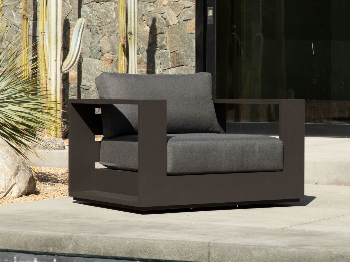 Harbour Hayman Swivel Lounge Amchair