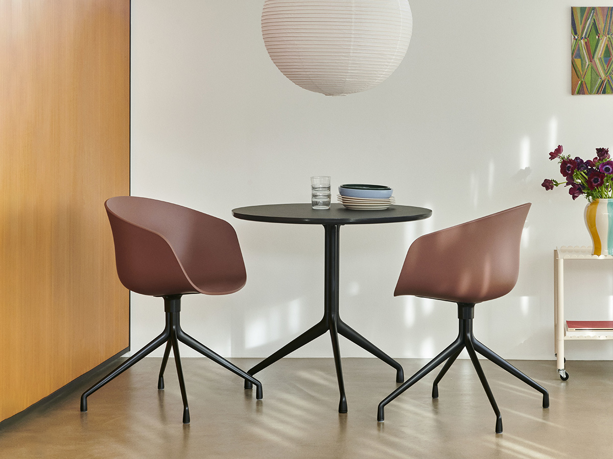 Hay About A Table Aat20 Round Table
