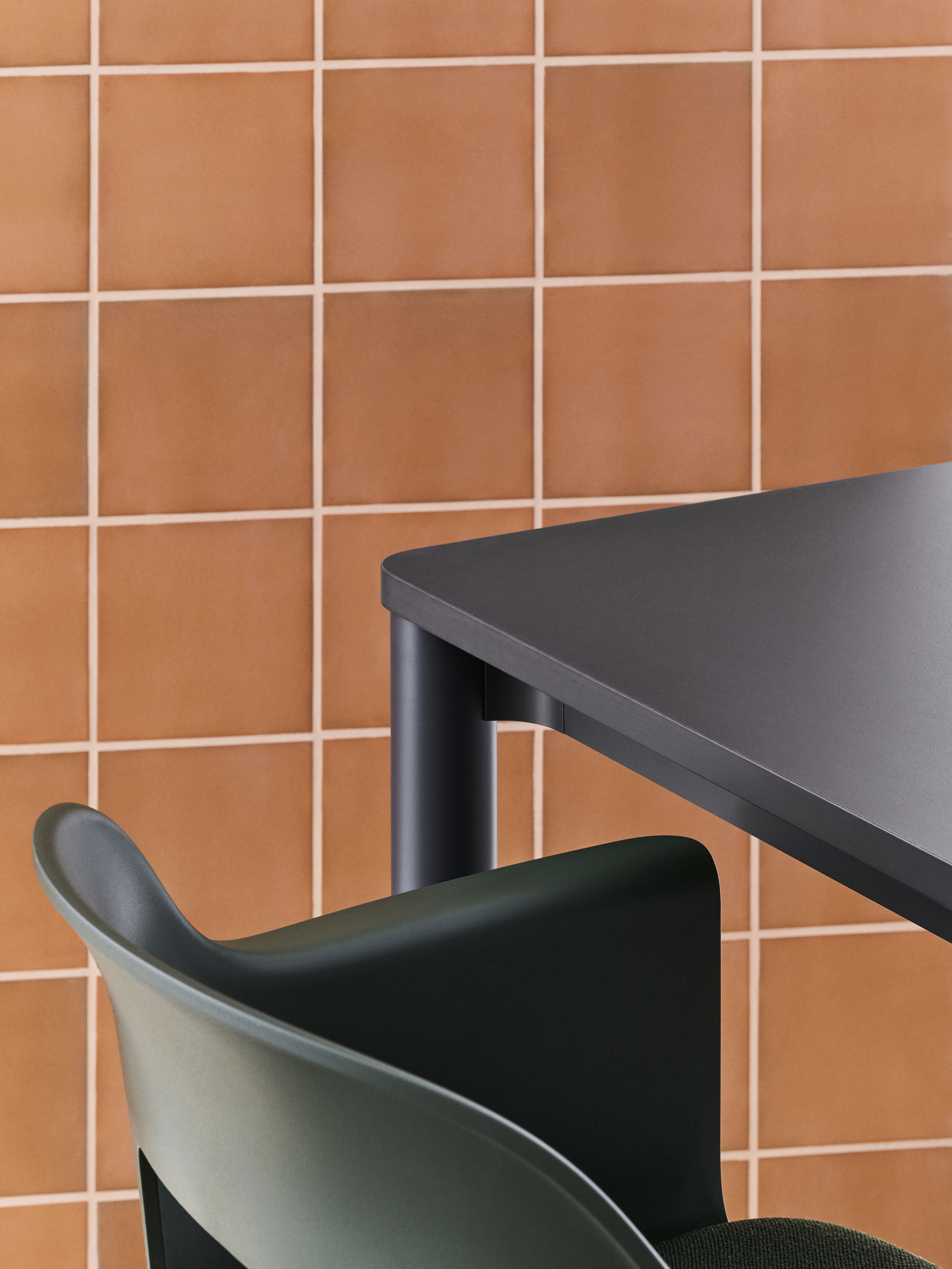 Hay Annex Table Flush