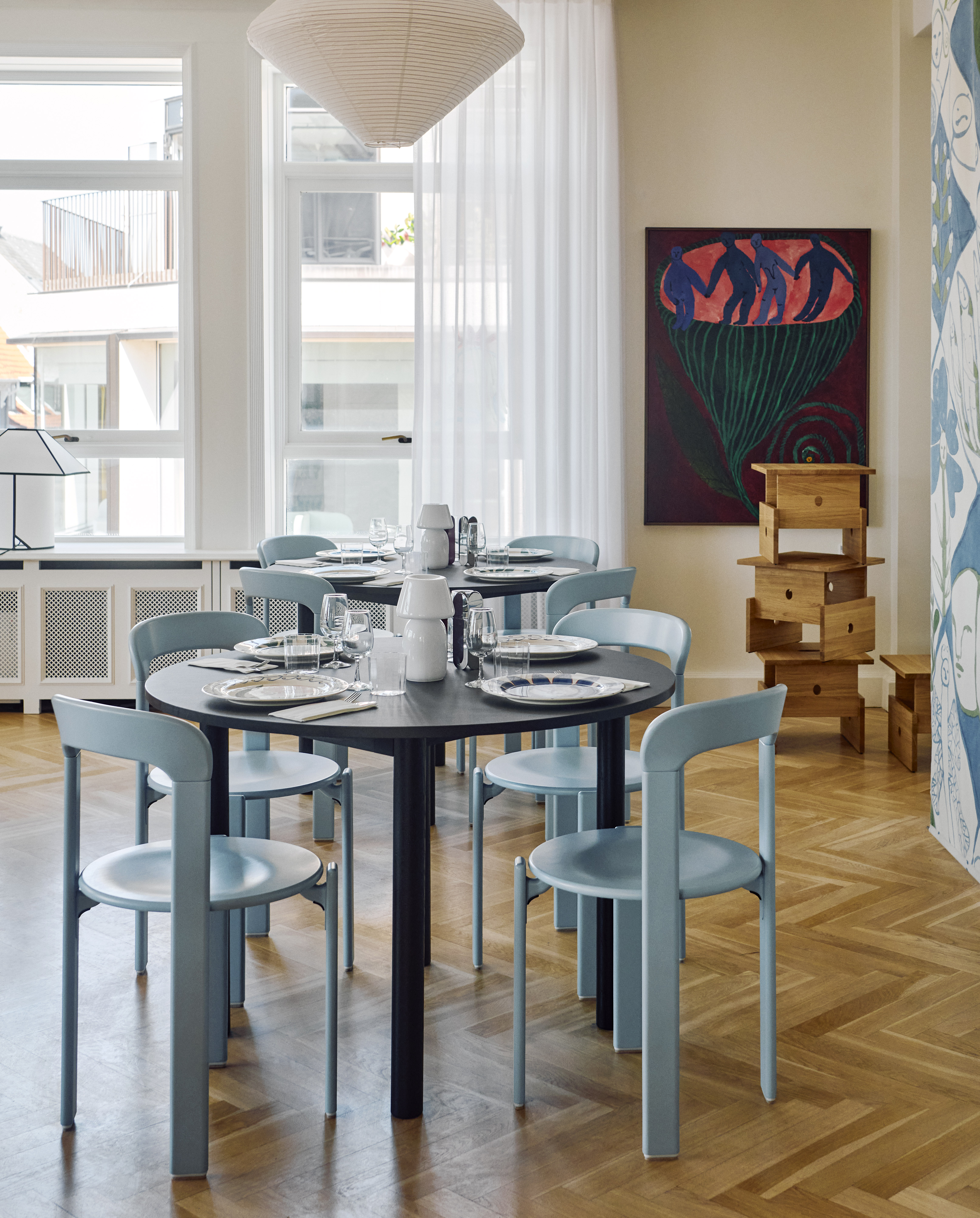 Hay Annex Round Table