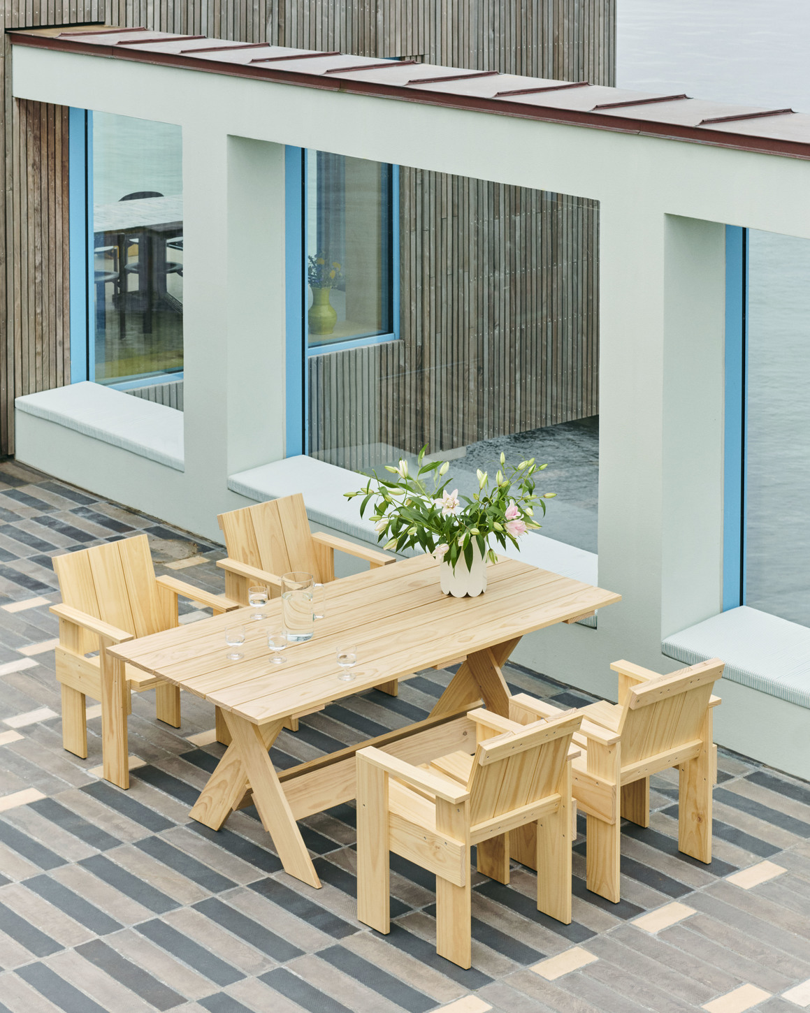Hay Crate Dining Table V1