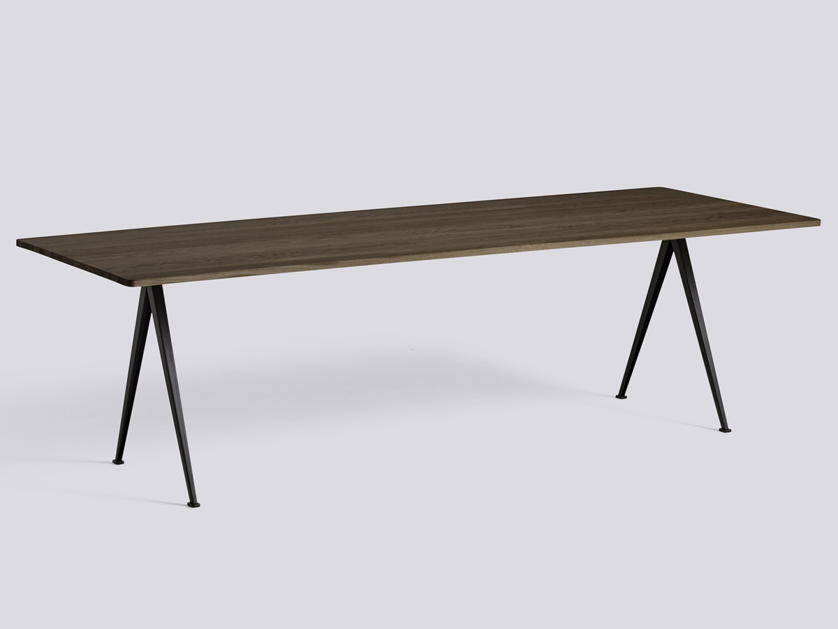 Hay Pyramid 02 Table
