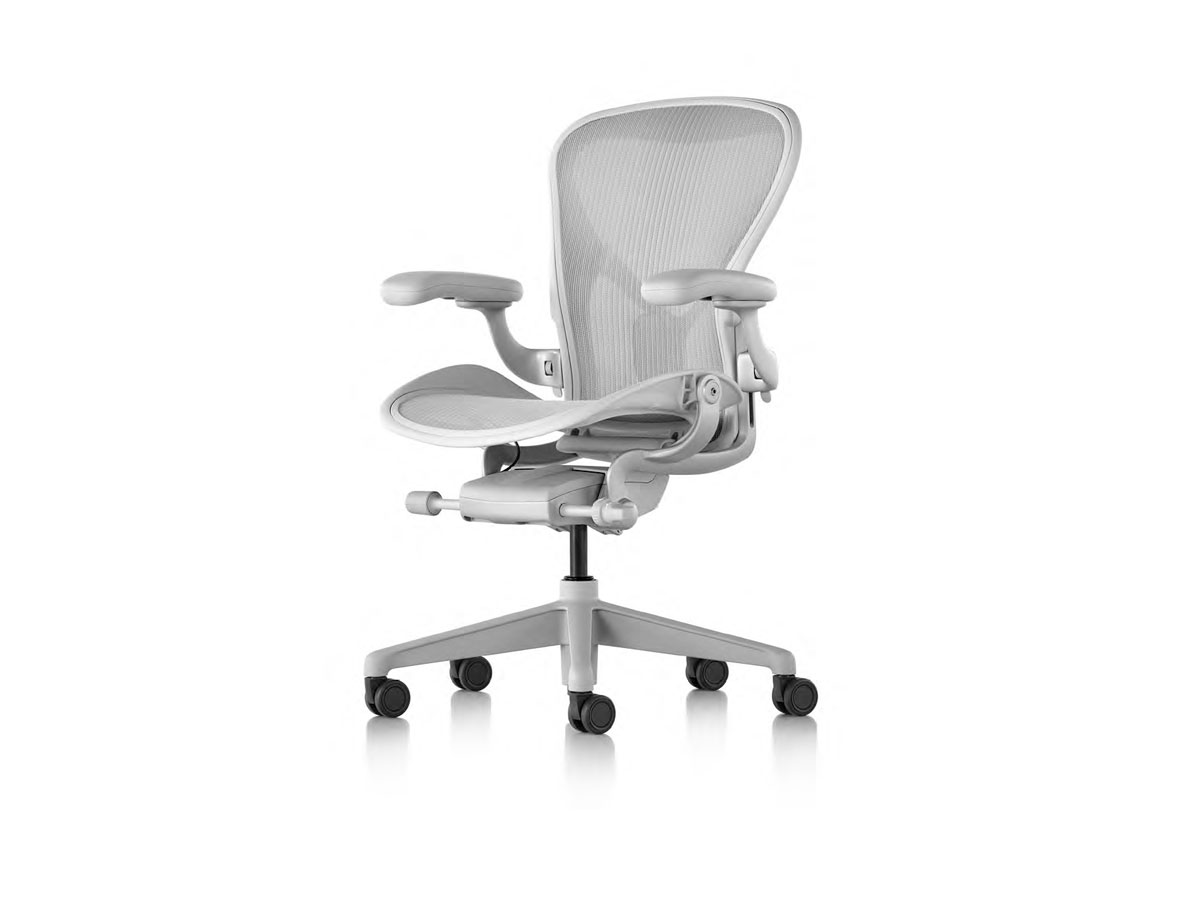 Офисное кресло Herman Miller Aeron Mineral