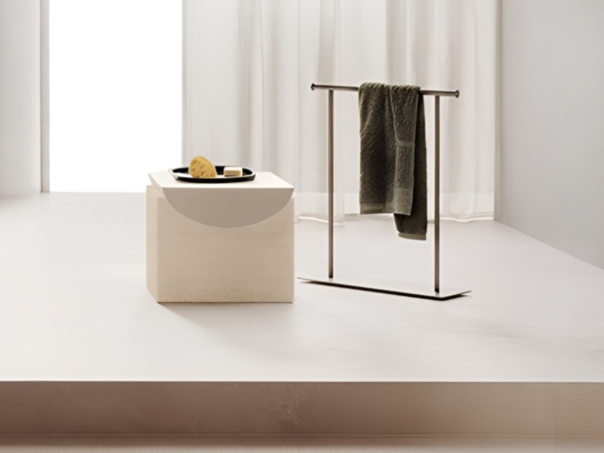 Inbani Ara Low Stool