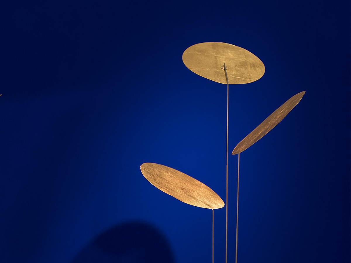 Ingo Maurer Nuunu Floor Lamp
