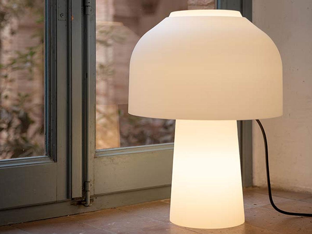 Karman Table Lamp Lilly