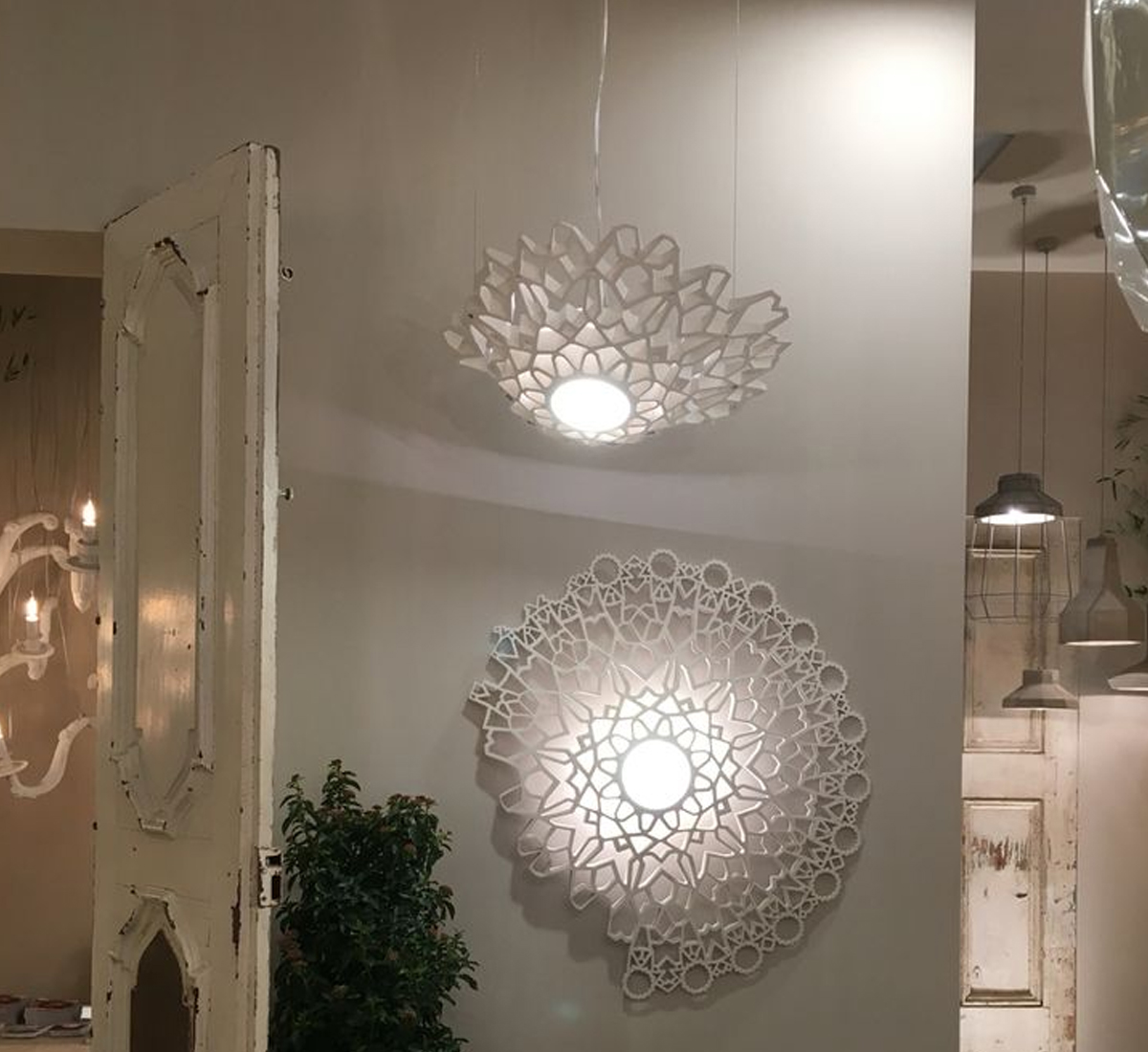 Karman Notredame Se130 3b Int Suspension Lamp