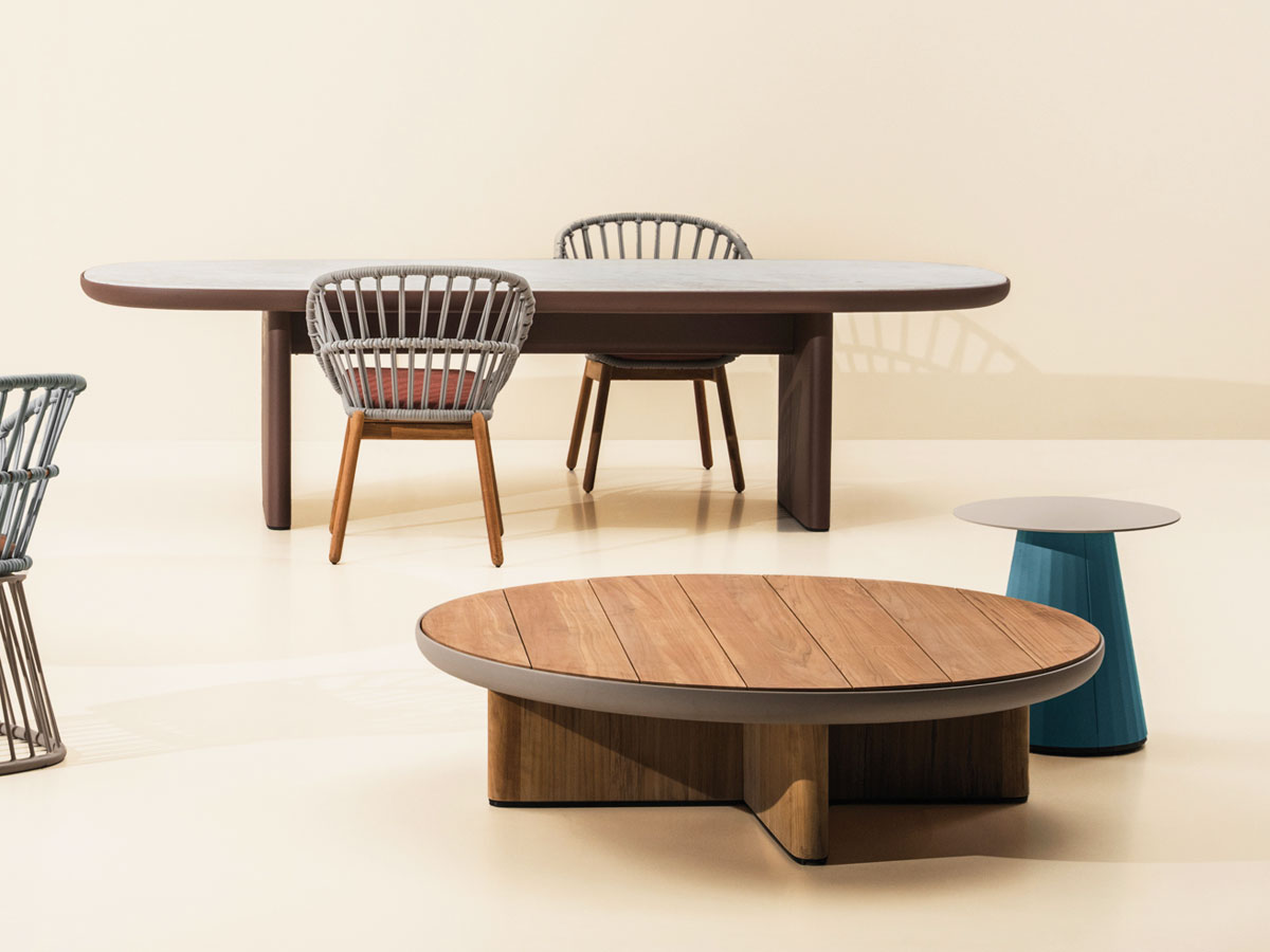 Kettal Cala Centre Teak Base