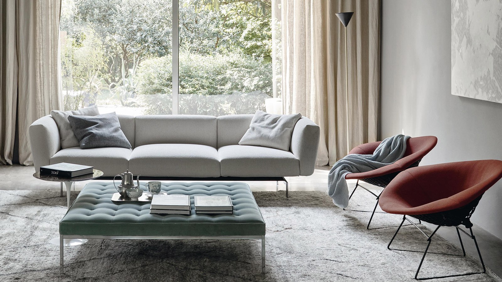 Knoll Avio Sofa Collection
