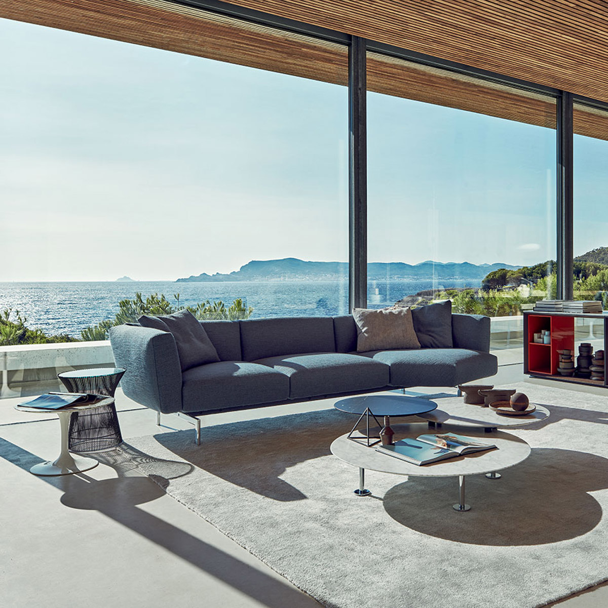 Knoll Avio Sofa Collection