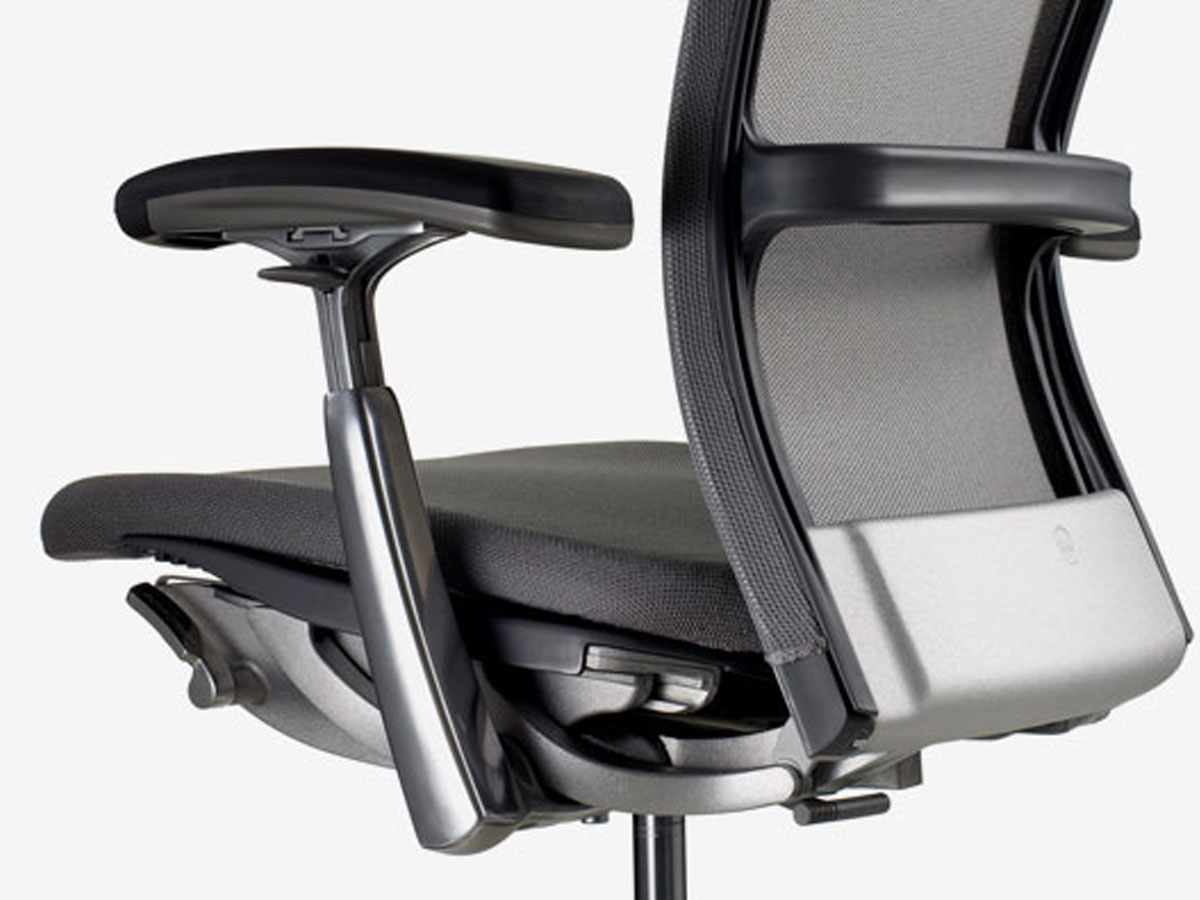 Knoll Life Chair Height Adjustable Arms