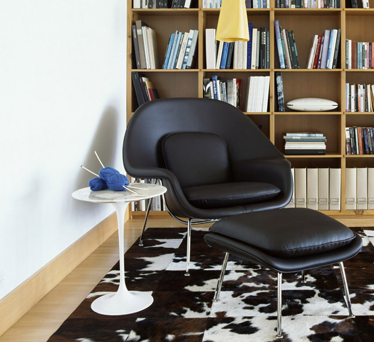 Knoll Saarinen Coffee Table O 41