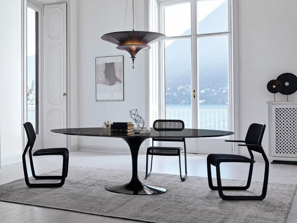 Knoll Saarinen Oval Table